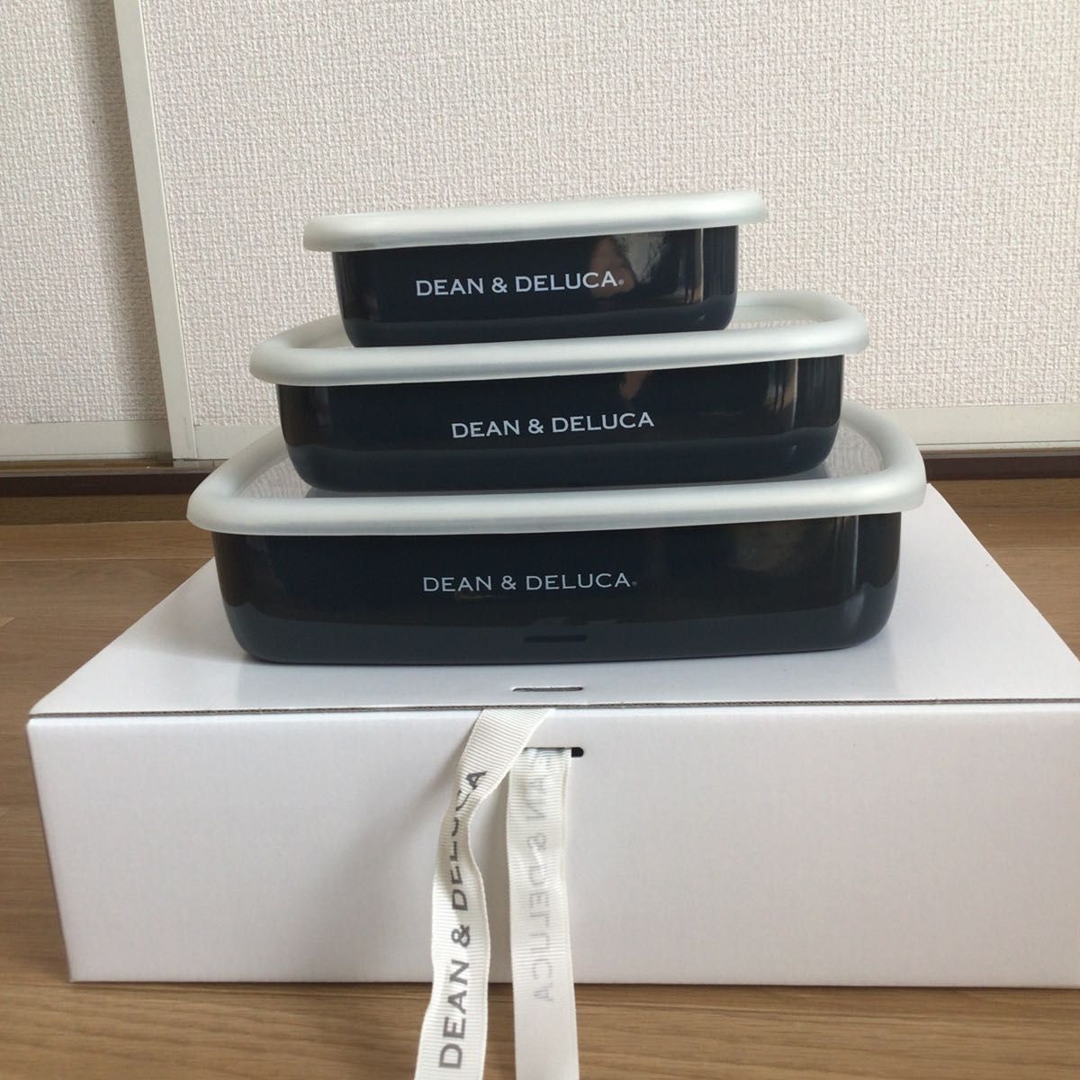 DEAN&DELUCA ホーローコンテナ箱付き　3個セット(S、M、L)