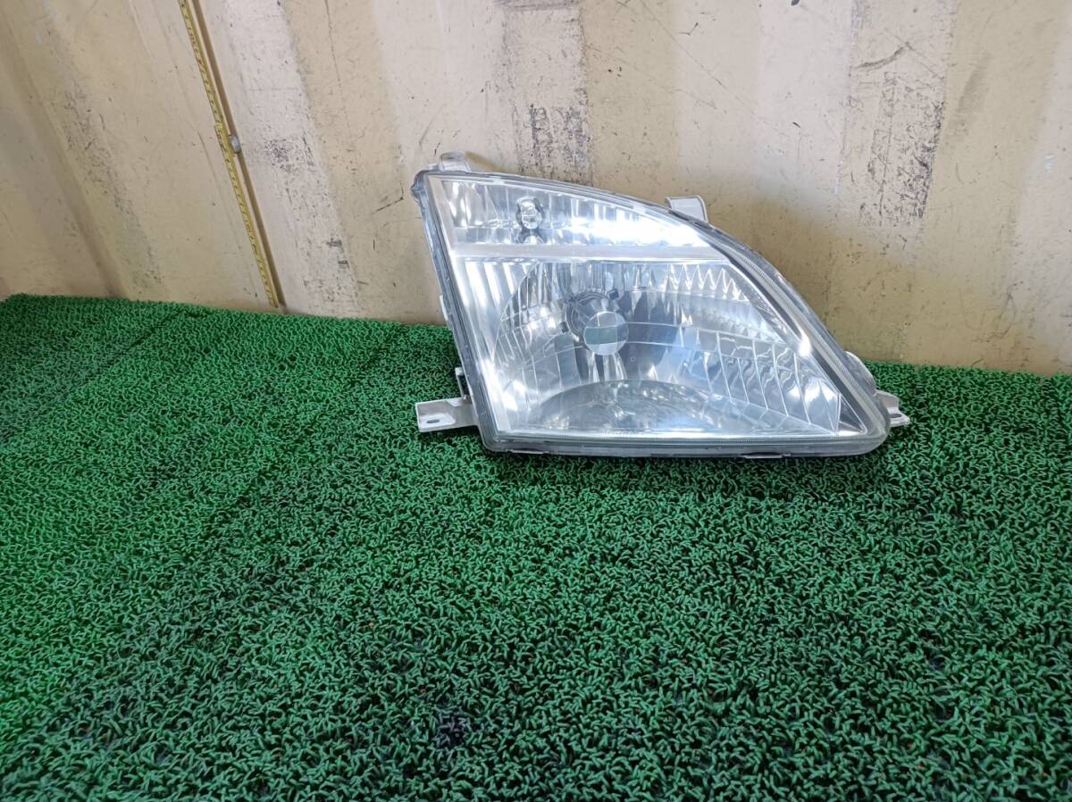  Toyota Nadia SXN10 2001 year head light right shipping size [L] NSP137138*