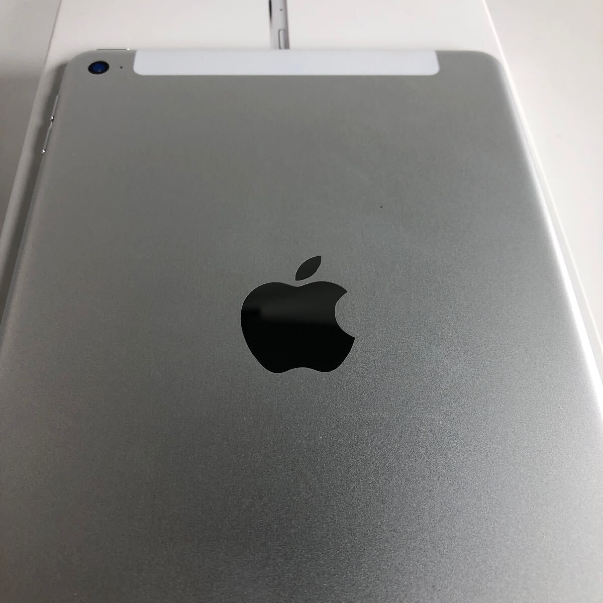 【1779】良品☆Cランク☆Apple☆iPad mini4 Wi-Fi+cellular 32GB☆シルバー☆利用制限○☆SIMフリー☆の画像8