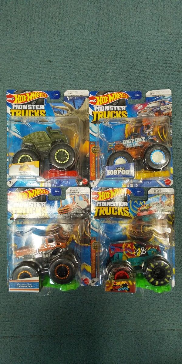 ホットウィール モンスタートラック HotWheels MONSTER TRUCKS マテル 4台セット ウニモグ トリケラトプス