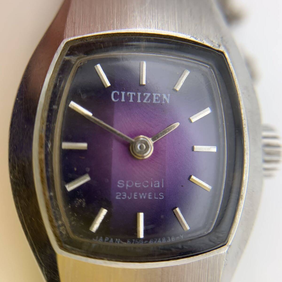 CITIZEN シチズン 腕時計 クォーツ 23石　4-673344 パープル　紫 アンティーク オシャレ ファッション　【S80907-538】_画像8