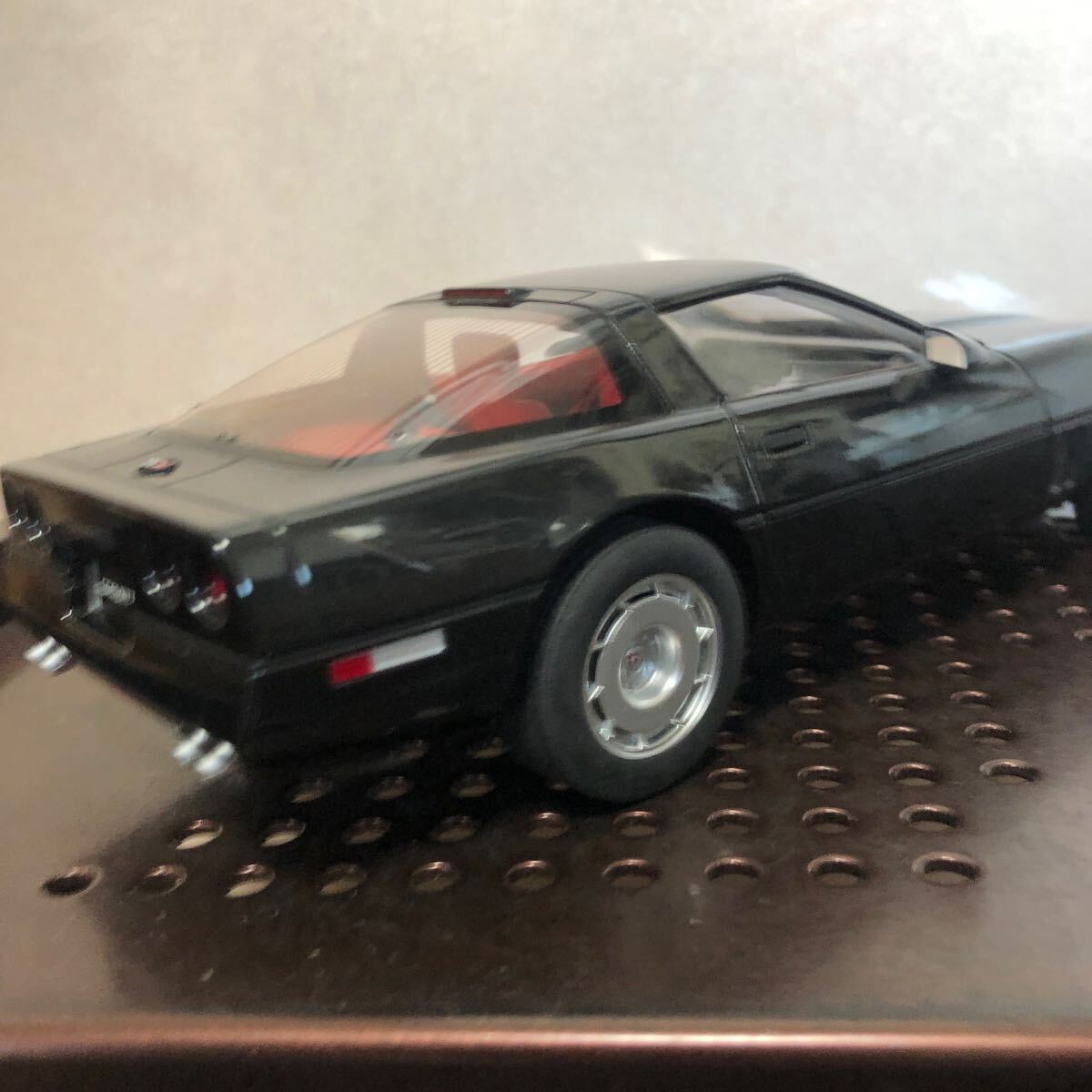 880 AUTOart 1/18 コルベット Corvette 1986 黒 ブラック オートアート ミニカー 模型 完成品の画像4