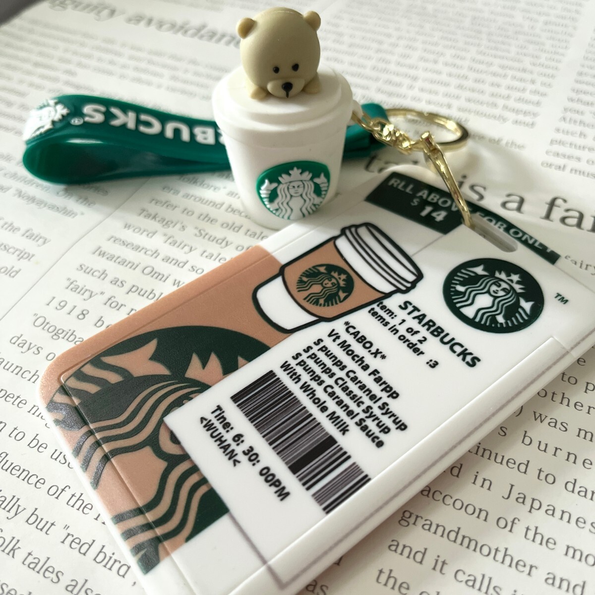 新品 スターバックス スタバ IDカードホルダー カード ケース ベアリスタ クマ ベア フィギュア キーホルダー パス タンブラーSTARBUCKS 白_画像2