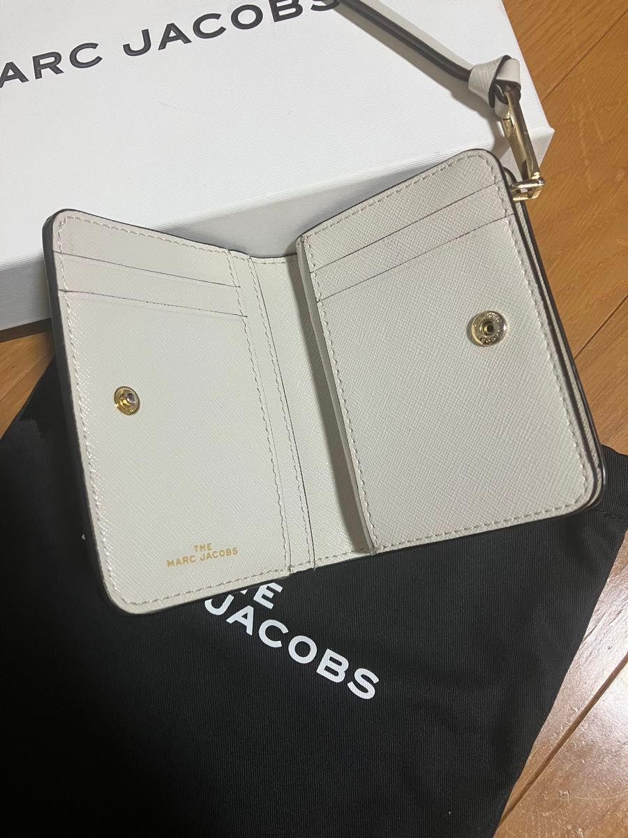 《本日限定大特価》MARC JACOBS 財布