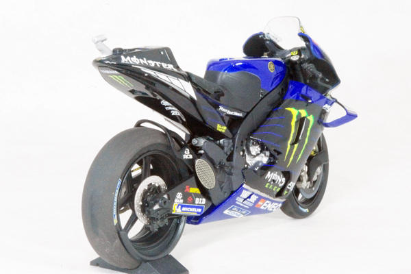 ● 1/12 ヤマハ 〓 YZR-M1/ V.ロッシ 2019 MotoGP 〓 YAMAHA_画像2