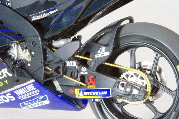 ● 1/12 ヤマハ 〓 YZR-M1/ V.ロッシ 2019 MotoGP 〓 YAMAHA_画像7