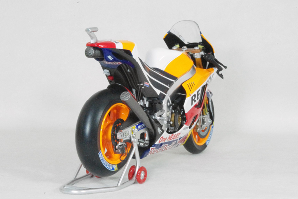 ● 1/12 ホンダ 〓 RC213V / マルク・マルケス 2017 MotoGP 〓 HONDA HRC_画像2