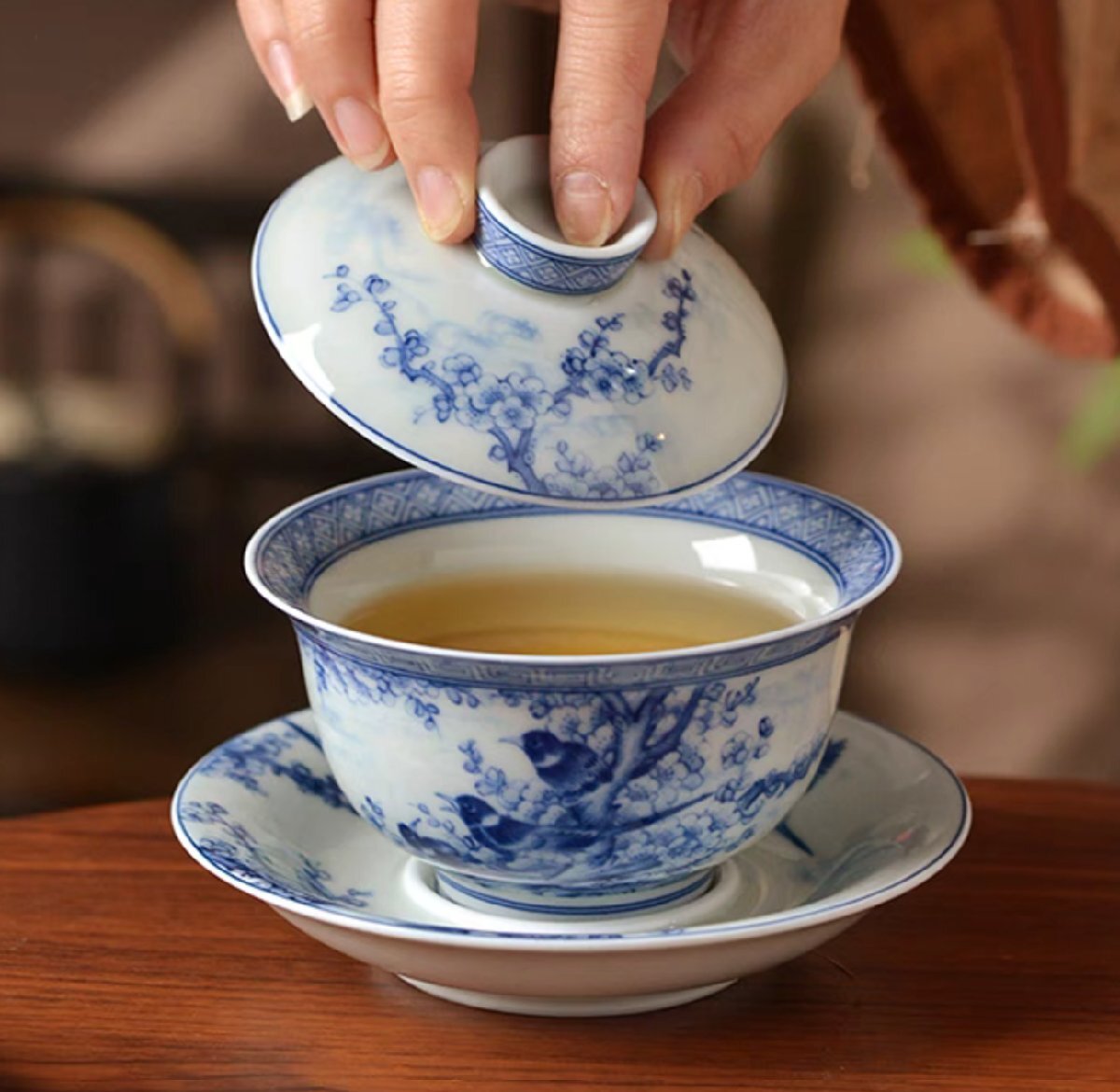 新品 景徳鎮 中国茶器 茶飲み 茶碗 青花 磁器 ギフト プレゼント ZH187の画像1