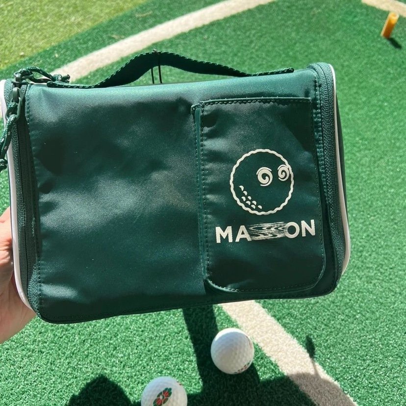 新品 ゴルフ　ポーチ　収納バッグ　軽量　手持ち可　掛ける可能　マルボン Malbon　 gf97