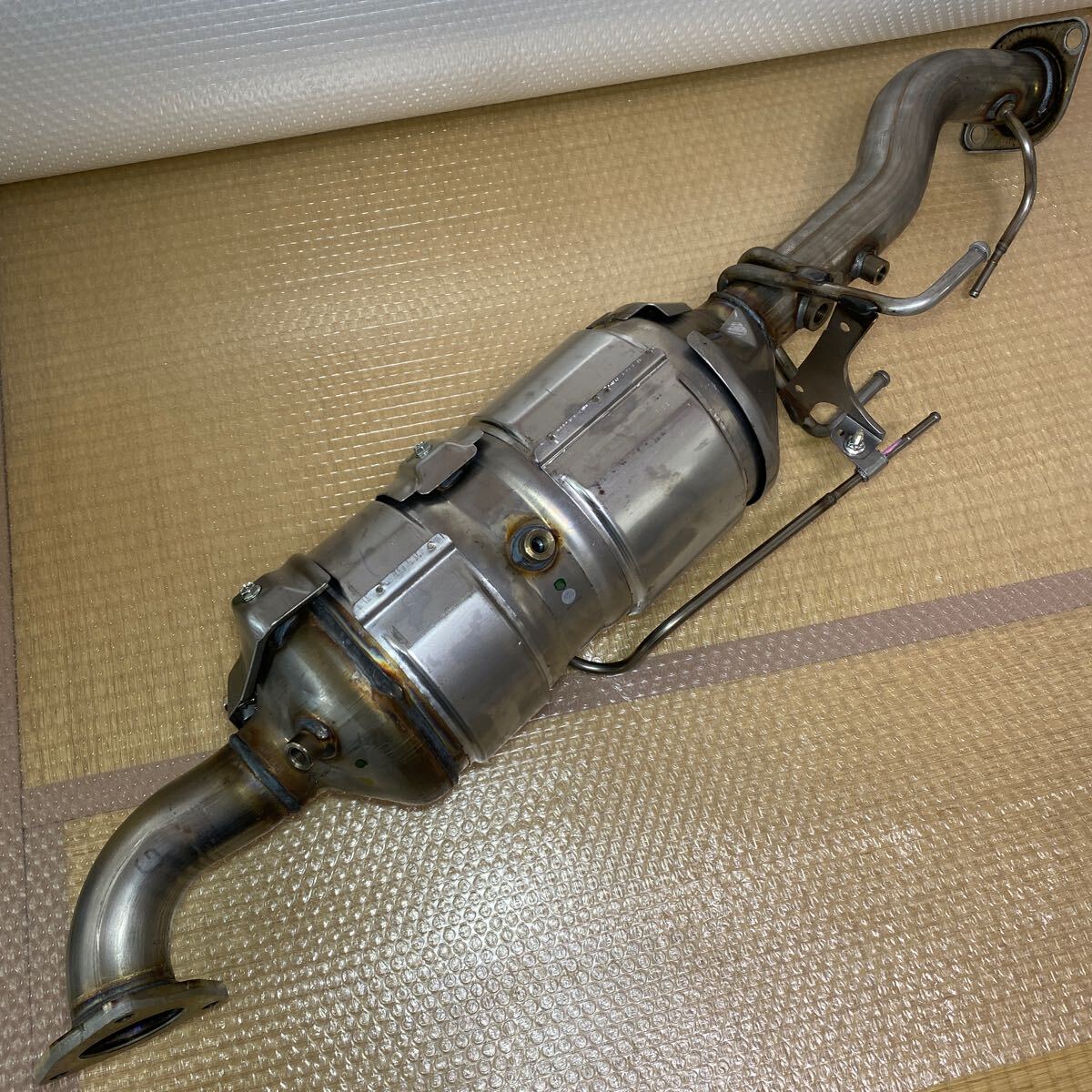 ★新品 未使用 TOYOTA 純正 ハイエース 1KD 触媒 マフラー 排気 DPR DPF 17410-30340 KDH206★の画像9