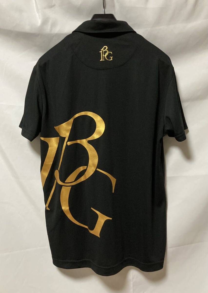 1PIU1UGUALE3 GOLF BIG LOGO BLACK GOLD ビッグロゴポロシャツ ブラック×ゴールド　定価33,000円_画像3
