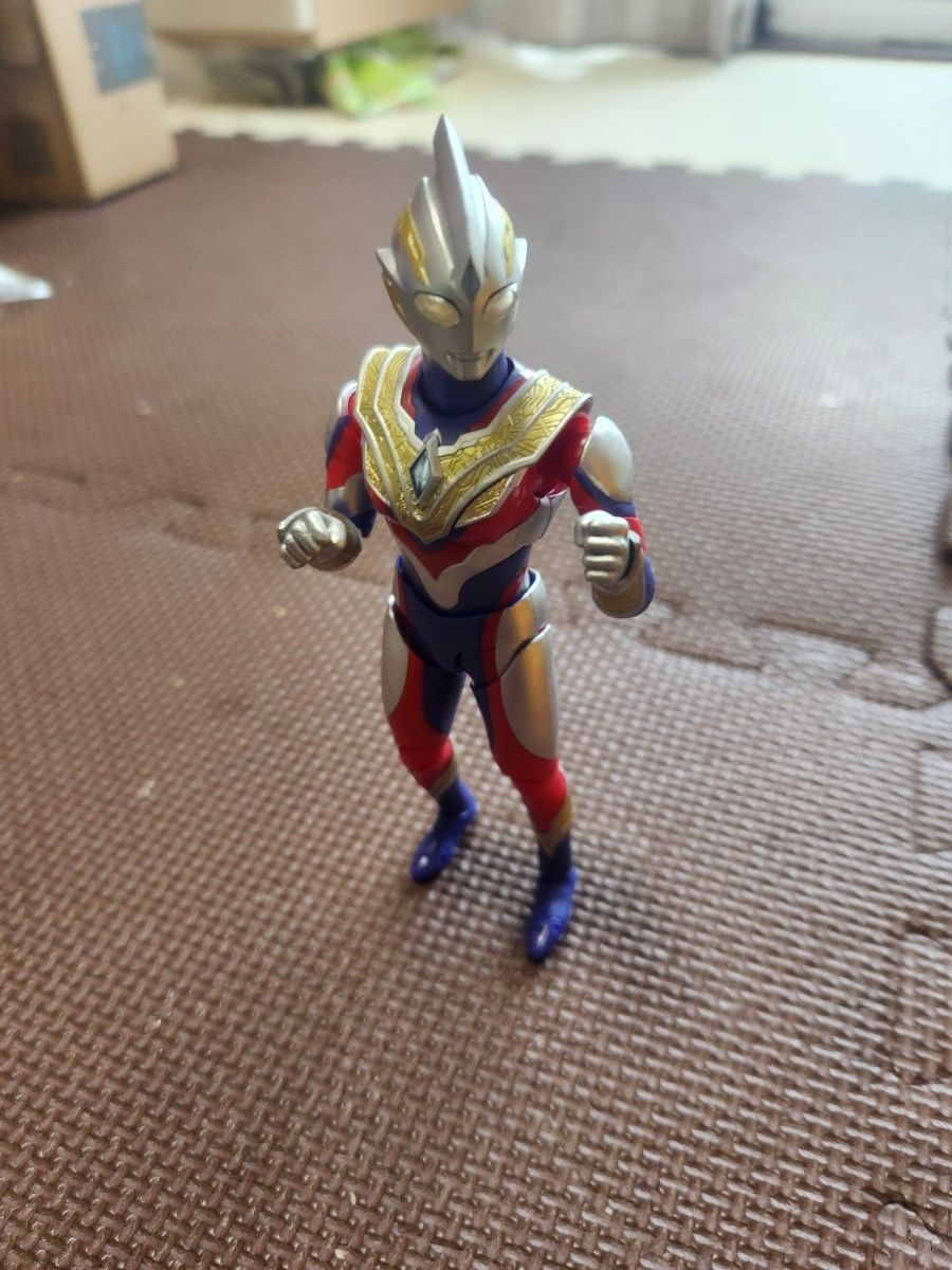 SHフィギュアーツ　ウルトラマントリガー　マルチタイプ