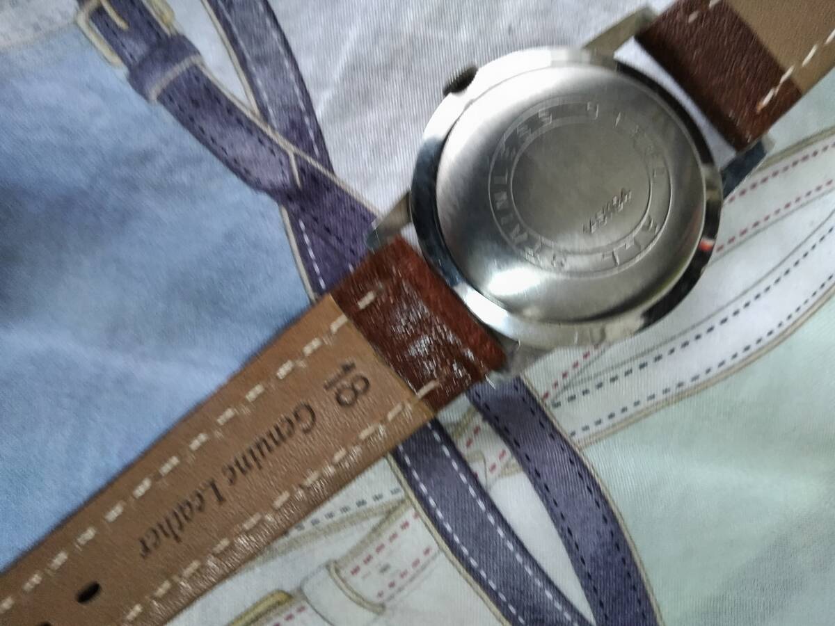 古い腕時計　　Suparkul　17JEWELS　ANTIMAGNETIC　手巻き　稼動品　美品　35.2ｍｍ　_画像4