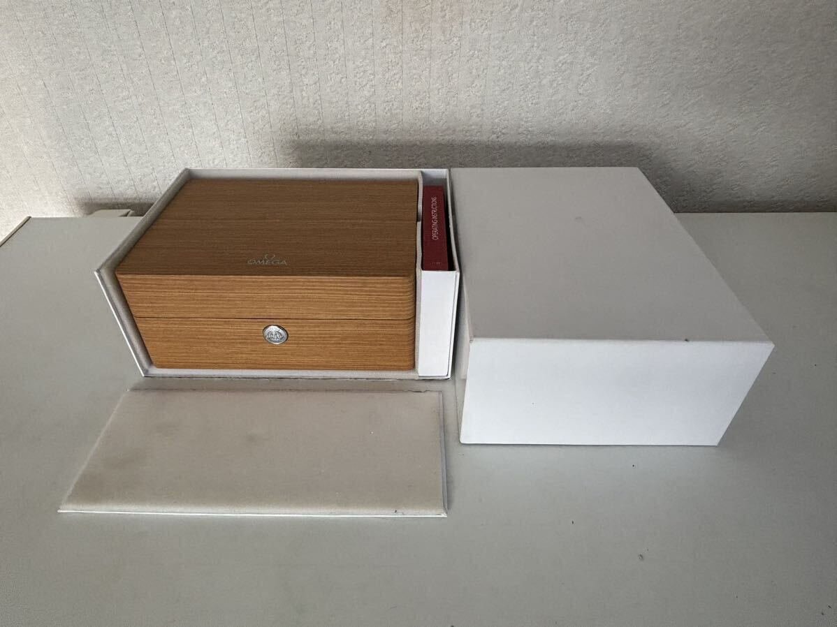 OMEGA オメガ 木製ボックス 付属品 腕時計ケース箱 の画像1