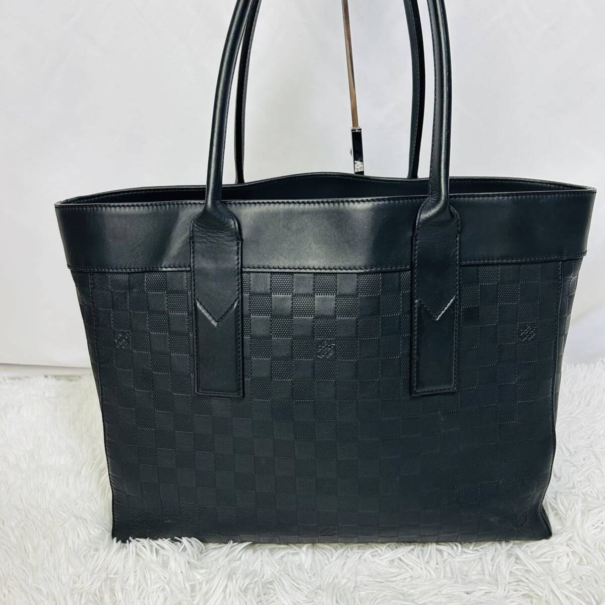 良品　1円　ルイヴィトン　LOUISVUITTON カバ ヴォワヤージュ ダミエアンフィニ トートバッグ　ハンドバッグ　レザー　ブラックA4_画像2