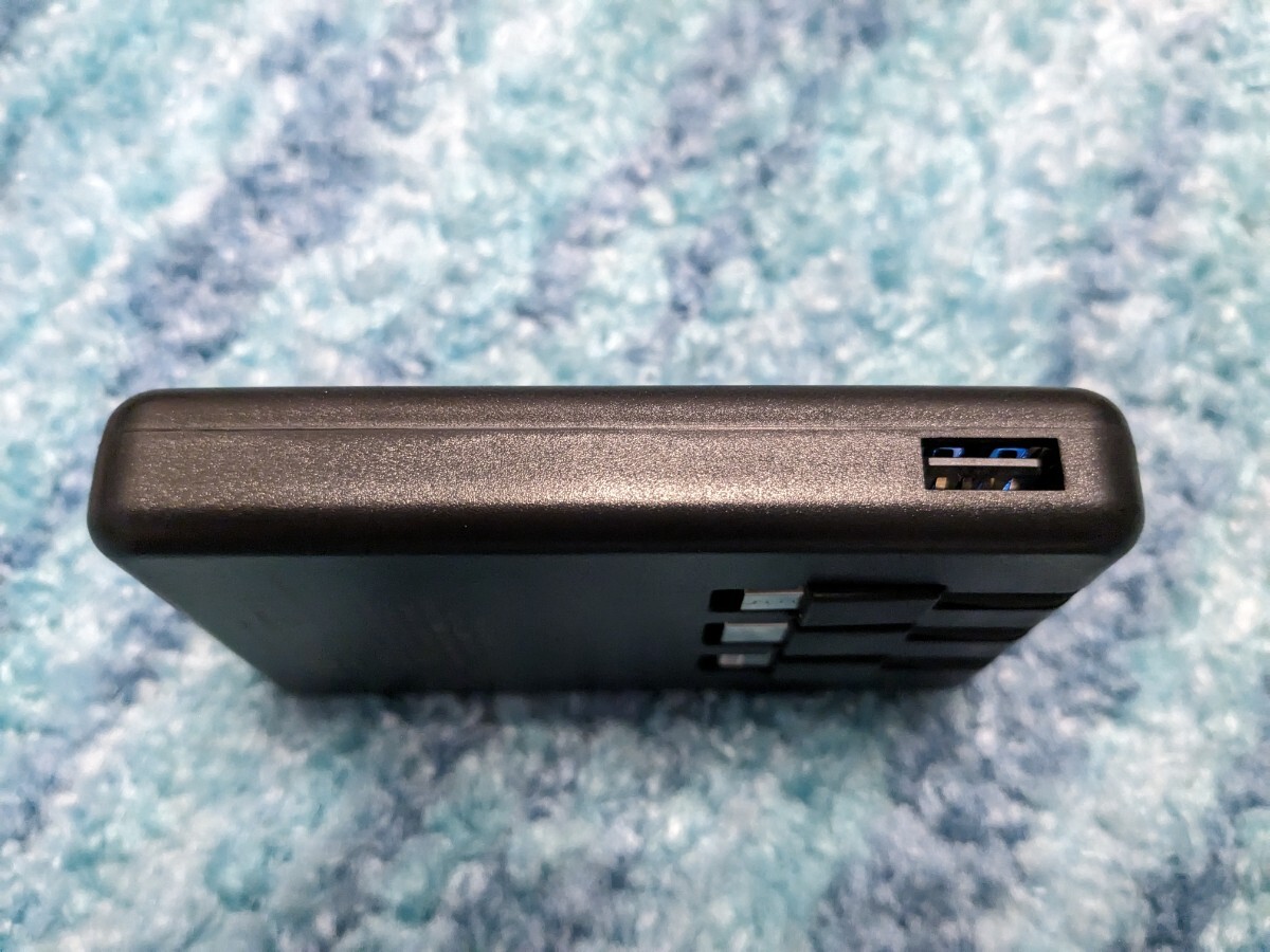 0603u1422　モバイルバッテリー 10000mAh コンパクト USB-Cコネクター内蔵 Type-C入力 LED残量表示