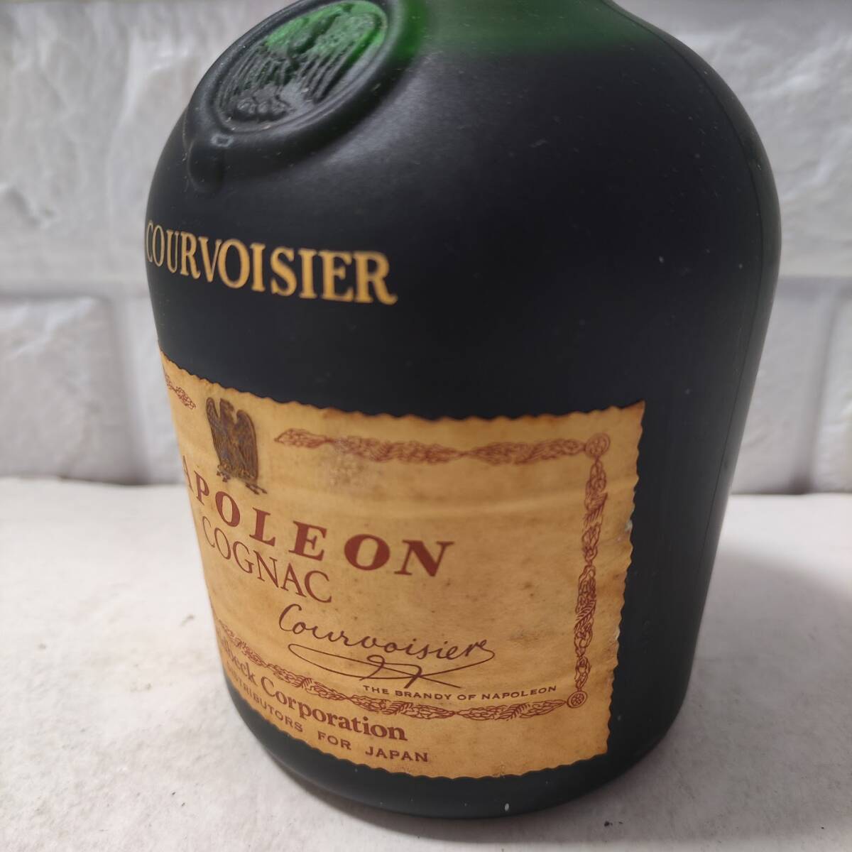 ■未開栓■古酒■ COURVOISIER NAPOLEON COGNAC クルボアジェ ナポレオン 700ml 40％ コニャック ブランデー特級_画像4