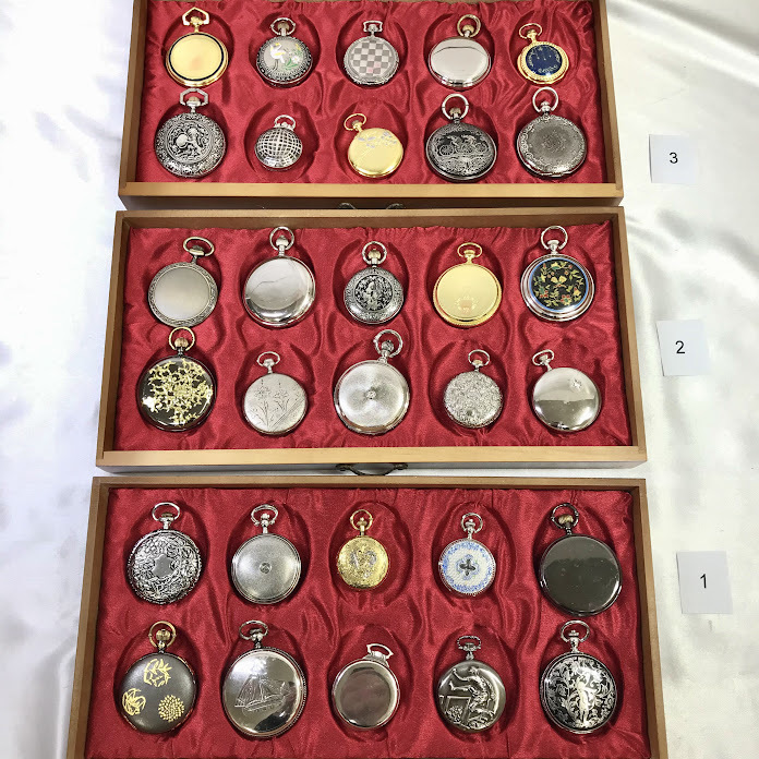 Hachette/asheto.. old. clock ... pocket watch collection immovable pocket watch 30 piece special case three step tree box quarts QZ Junk clock 