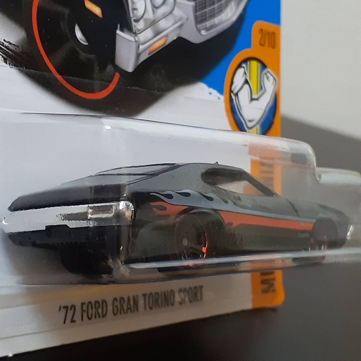 HOT WHeeLs 72 FORD GRAN TORINO SPORT FLAMS 黒 フォード グラン トリノ ミニカー フレイムス MUSCLE CARマッスルカー ホットウィール_画像6