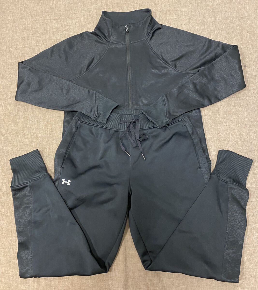 H/UnderArmour/アンダーアーマー/セットアップ/ジャージ上下/上下セット/レディース/上MD/下SM/目立った傷や汚れなし/毛玉あり_画像1