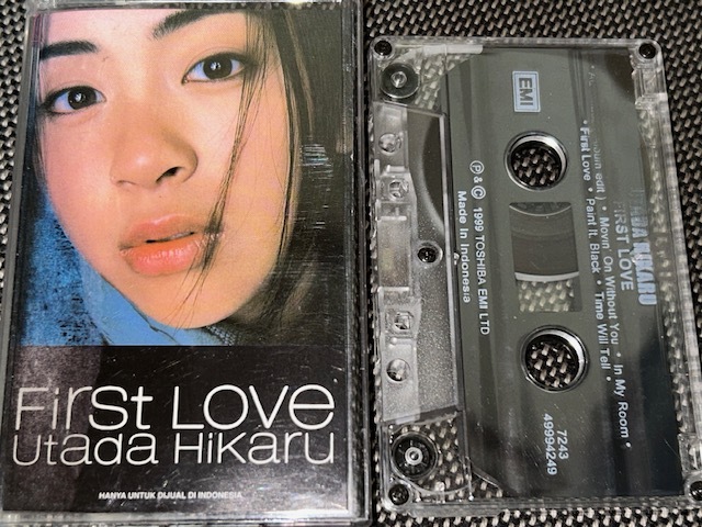 宇多田ヒカル / First Love 輸入カセットテープ_画像1