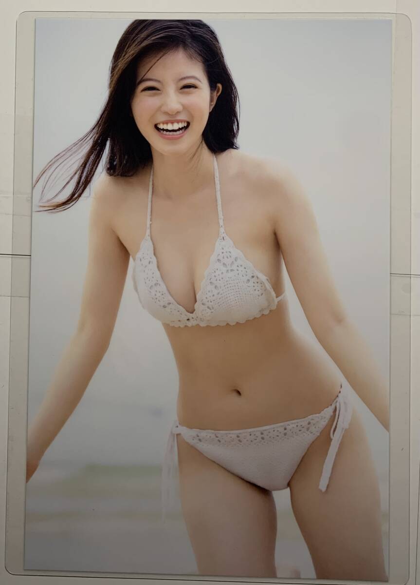 【厚手ラミネート加工】今田美桜　水着　雑誌切り抜き ８ページ FRIDAY２０１９年１２月６日号【グラビア】-J20_画像1