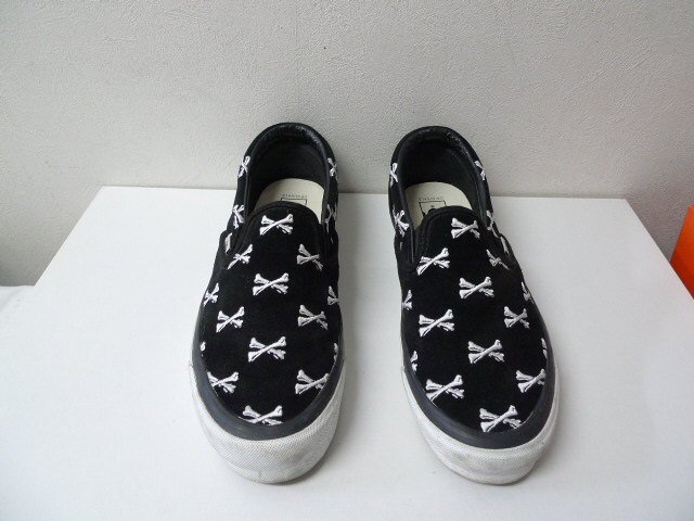 ◆VANS × WTAPS バンズ ダブルタップス 29cm箱付 SYNDICATE SLIP ON S CROSS BONES クロスボーン スウェード スリッポン スニーカー 黒 11_画像2