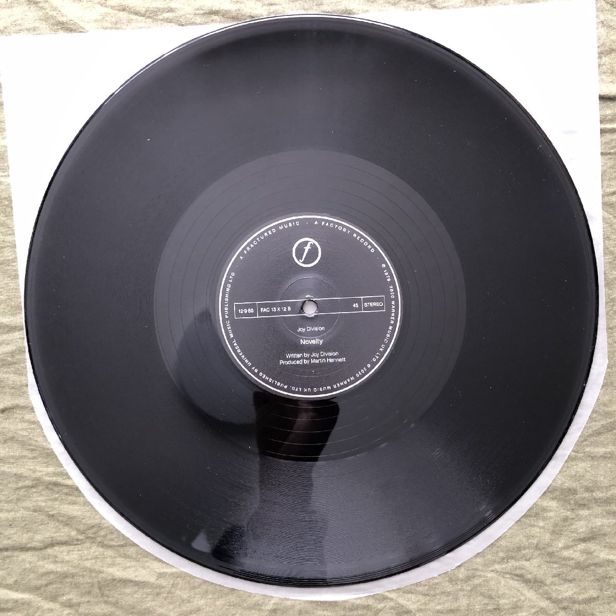 傷なし美盤 レア盤 210g超重量盤 1981年 エンボスジャケ 英国 本国オリジナルリリース盤 Joy Division 12''EPレコード Transmission_画像8