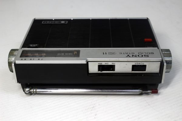 SONYアンティークラジオ/ICF-110　中古動作品　昭和レトロ　3バンド受信良好_画像5