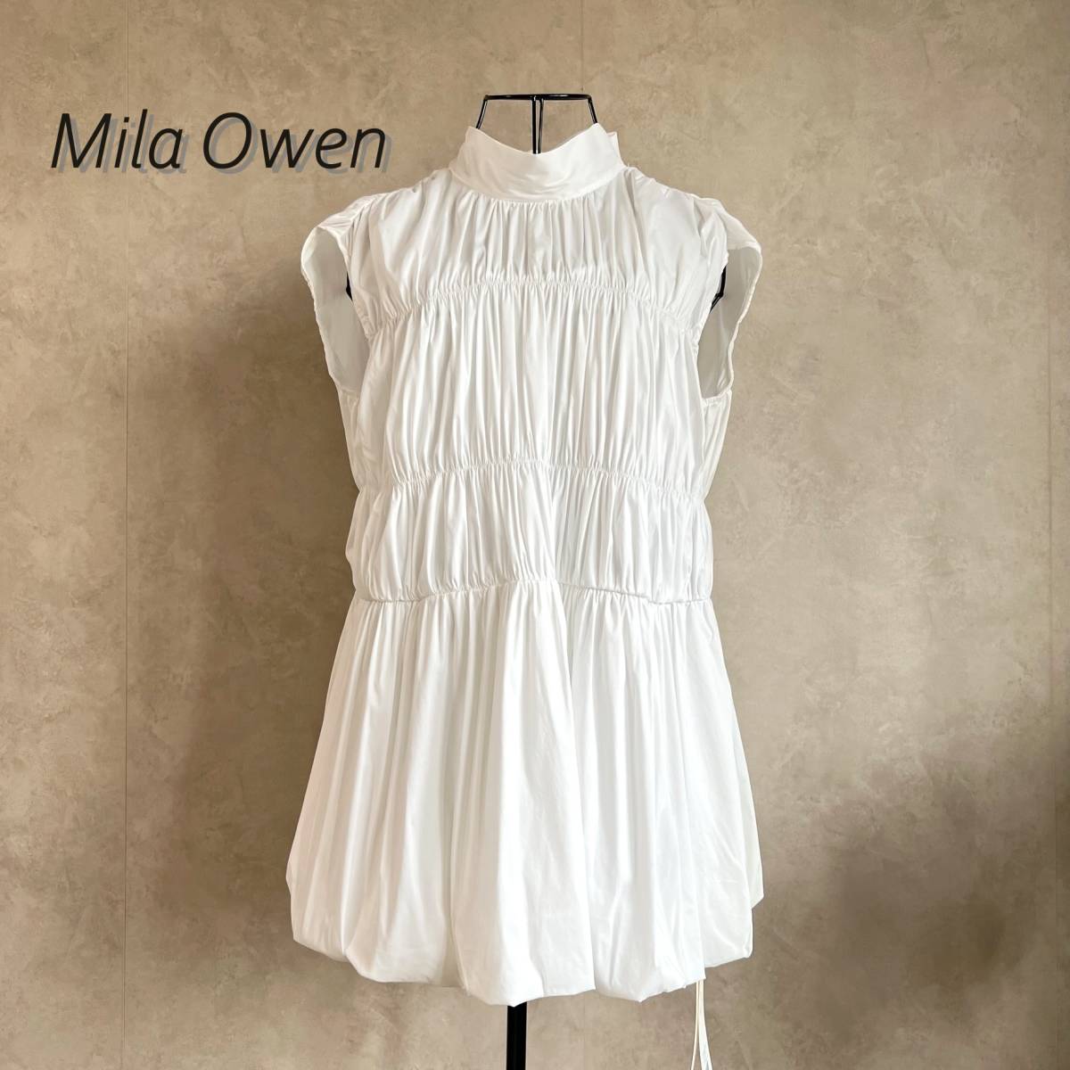 【新品未使用タグ付き】Mila Owen ミラオーウェン　バックリボンシャーリングバルーンブラウス　１　ホワイト　09WFB201129_画像1