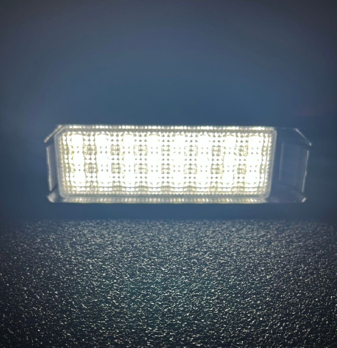 激白光 ! 交換式 ! LED ナンバー灯 ライセンスランプ アトレーワゴン S320 S321 S330 S331 カスタムターボR カスタムターボRSの画像1