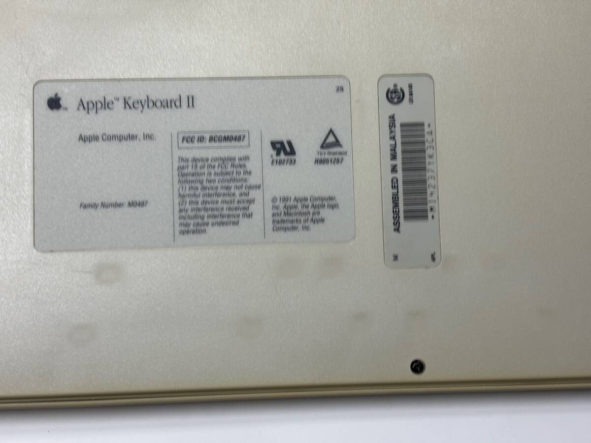 Apple製キーボードⅡ 接続ケーブル無し ２個 (中古品・動作確認済)の画像3