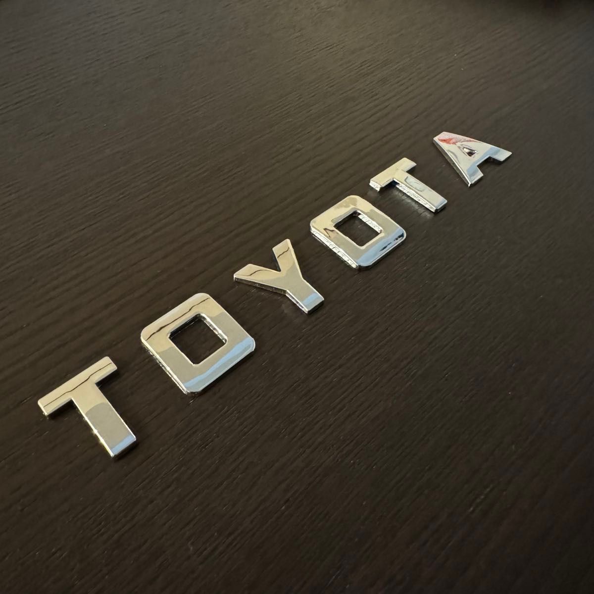 トヨタ　TOYOTA エンブレム　ステッカー　シール　車　カスタム　メッキ　 ロゴ 