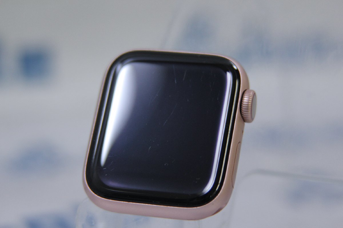 関西発送 SIMフリー Apple Apple Watch Series 4 51mm 16GB MTVG2J/A 格安スタート！□ Apple社のスマートウォッチシリーズ！ J485690 B_画像2