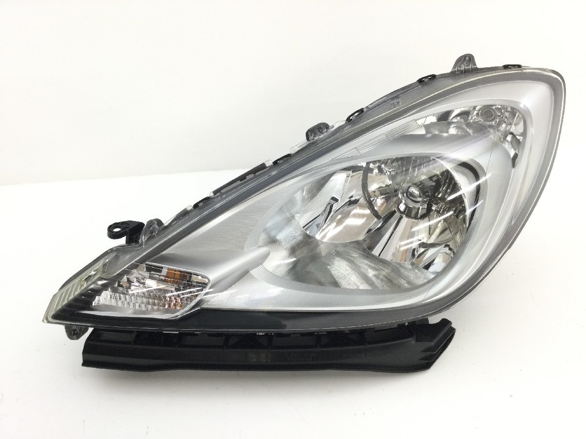 GE6 フィット 純正 HID 左右セット ヘッドライト STANLEY P9604　　　　　　　　　　　2400373　　　　2I5-3 林_レンズの劣化やキズがあります。