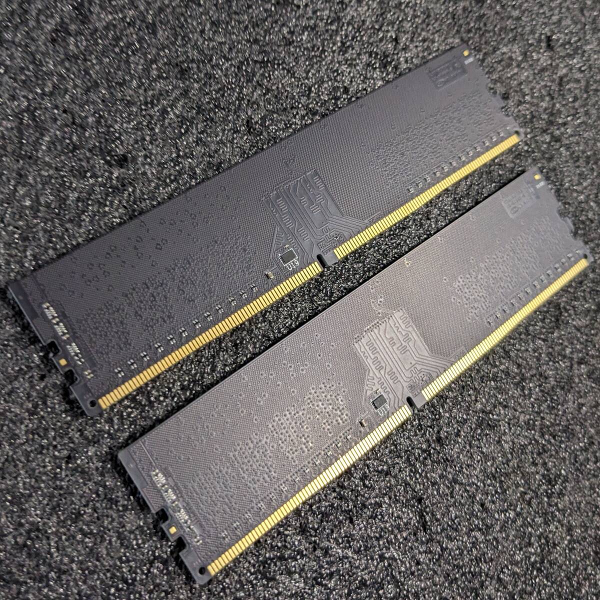 【中古】DDR4メモリ 16GB(8GB2枚組) KLEVV KD48GU880-26N190D [DDR4-2666 PC4-21300]_画像4