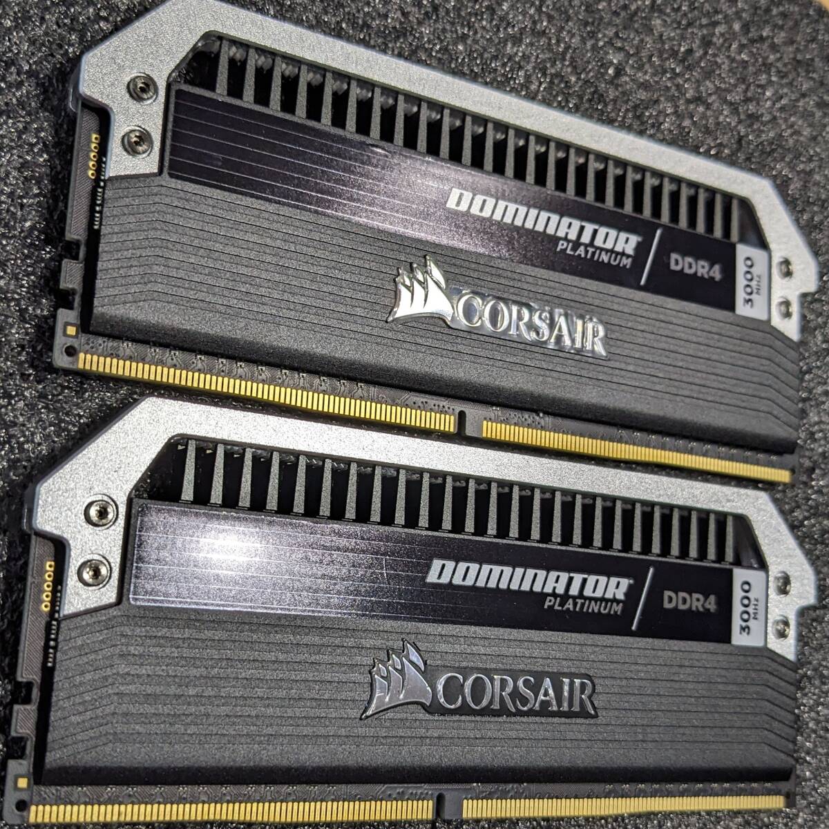 【中古】DDR4メモリ 16GB(8GB2枚組) CORSAIR DOMINATOR PLATINUM CMD16GX4M2B3000C15 [DDR4-3000 PC4-24000]_画像3