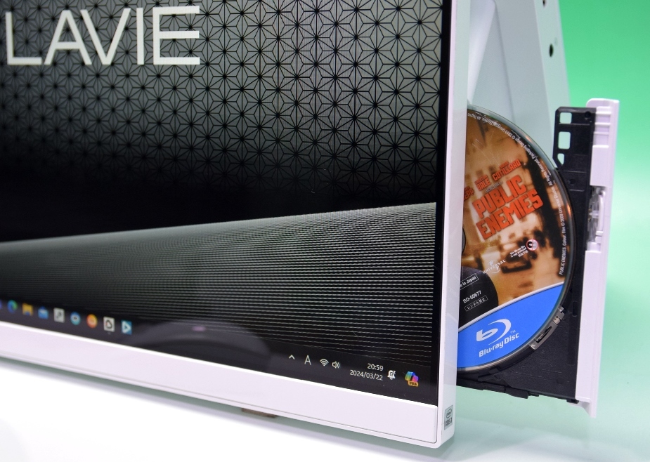 2021年◎ LaVie A23- 第10世代 Core i3 / 16GB / SSD 1TB (PCIe Gen4/新品)＋1TB(HDD)/ Wi-Fi 6/ Bluray/ Office2021/ 超美品_第10世代 Core i3-10110U CPU搭載。