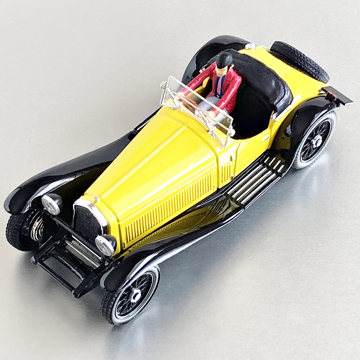 Yahoo!オークション - 1/43 ブルム アルファロメオ 1750 ルパン Yahoo!オークション - 1/43 ブルム アルファロメオ 1750 ルパン