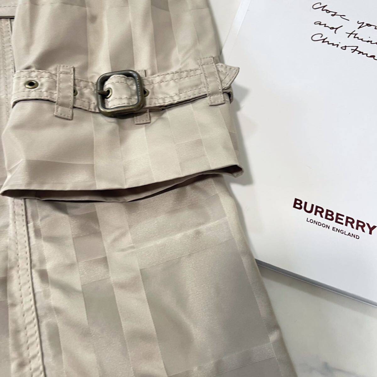 超美品 バーバリー BURBERRY バーバリーロンドン トレンチコート スプリングコート シャドーチェック ロング 通勤 旅行 38の画像9