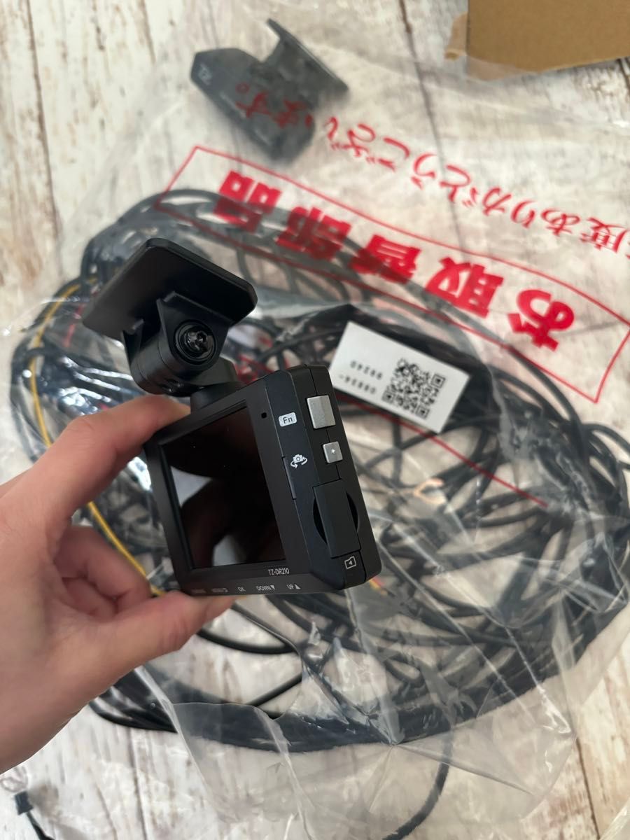 トヨタ純正 ドライブレコーダー TZ-DR210 コムテック|Yahoo トヨタ純正 ドライブレコーダー TZ-DR210 コムテック|Yahoo