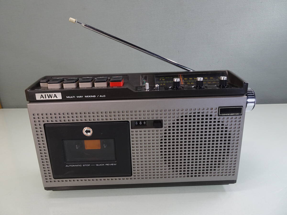 AIWA/ Aiwa TPR-120 radio-cassette junk 