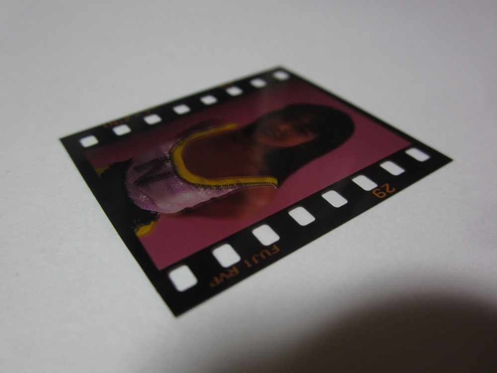 ★☆ポジフィルム 加藤紀子 1枚 サイズ：約35mm×約40mm☆★の画像2
