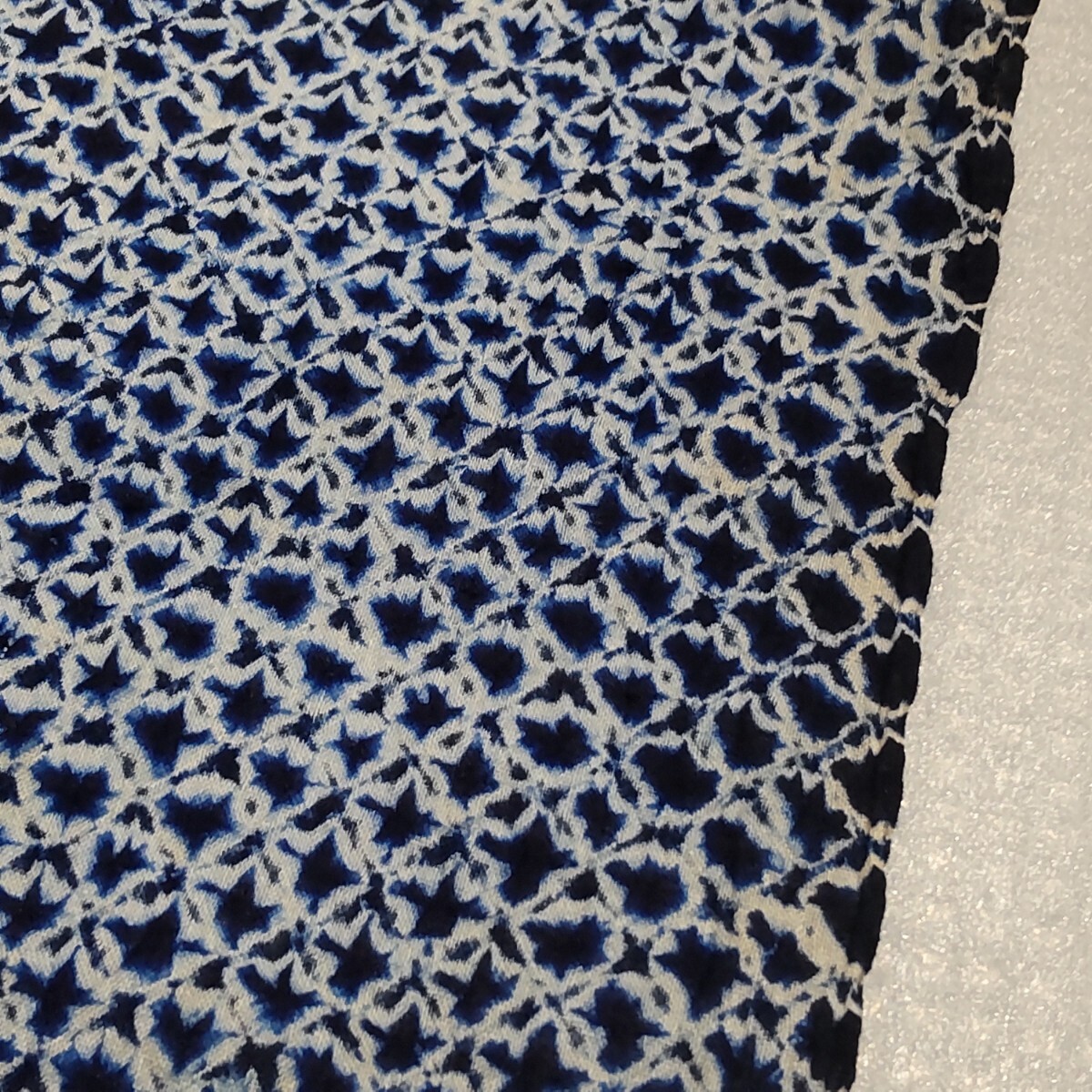 【時代布】有松絞り 絞り 藍染め 木綿 約850cm 反物 生地 古布 古裂 アンティーク リメイク素材 A-684_画像9