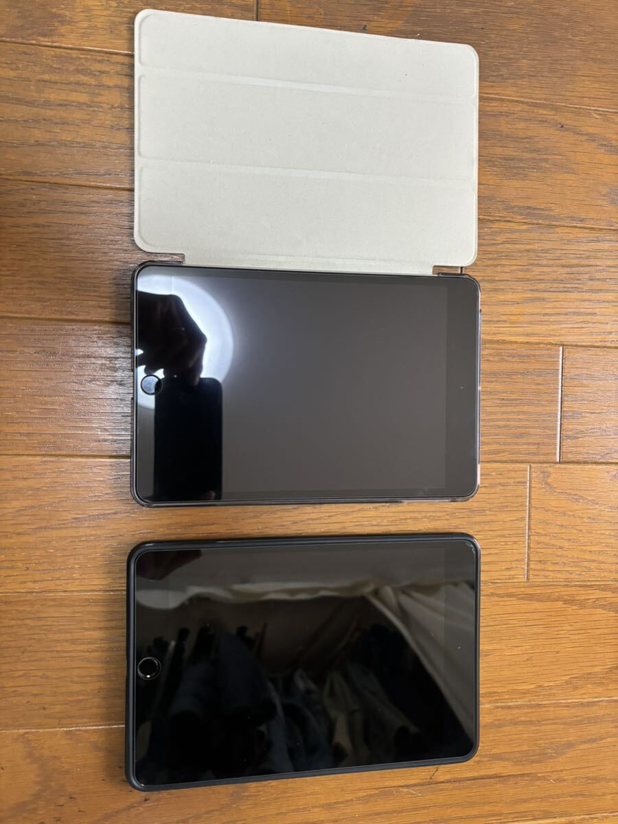 Apple iPad mini4 2台ジャンク おまけ付きの画像9