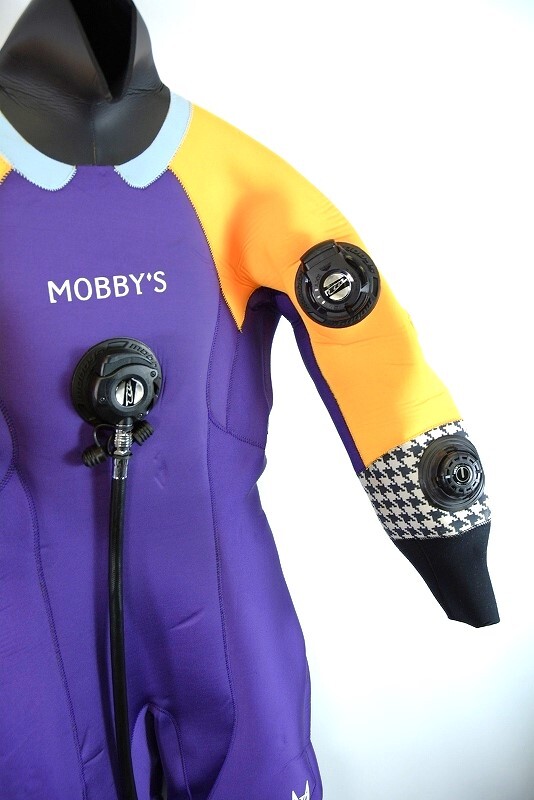 Mobby's モビーズ 5mm 裏起毛 レディース ドライスーツ（158cm/50kg/ブーツ25cm)［Dsuit-240221YY］_画像3