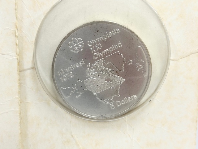 IYS66936　カナダ　モントリオール　オリンピック　記念　銀貨　記念硬貨　1976　5ドル　2枚　古銭　外国銭　現状品_画像3
