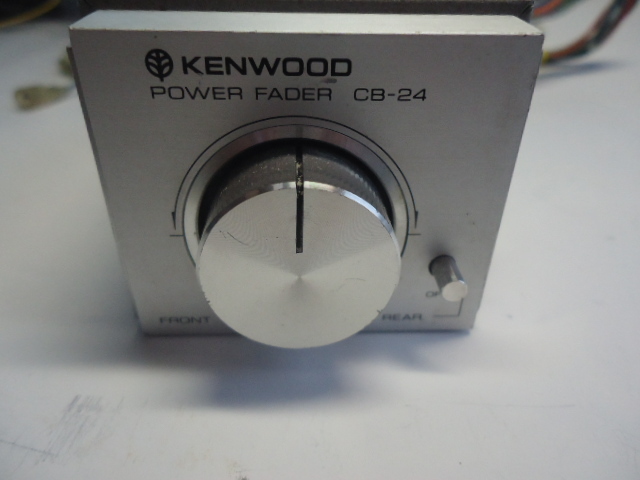 ☆ CB-24 フェーダーコントローラー KENWOOD ケンウッド ４スピーカー化 スピーカーコード接続タイプ 中古品 動作OK品 の画像1