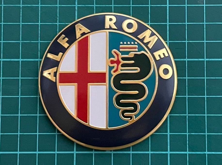 Alfa Romeo アルファロメオ フロント リア アルミ エンブレム 74mm 2個セット ゴールドロゴ 社外品の画像1