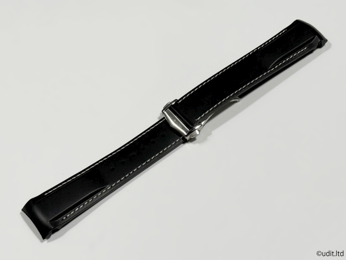 ラグ幅:22ｍｍ ラバーベルト ブラック×ホワイトステッチ 腕時計ベルト 時計用バンド【OMEGA オメガ対応 シーマスター等に】_組み合わせのイメージです。